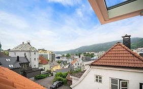 Beautiful Townhouse Super Central In - 4 Bedrooms 8 Guests